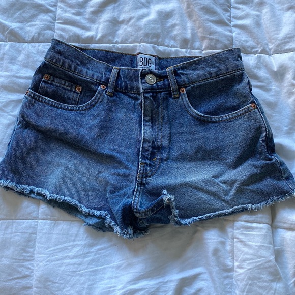 UO denim shorts - Picture 1 of 3